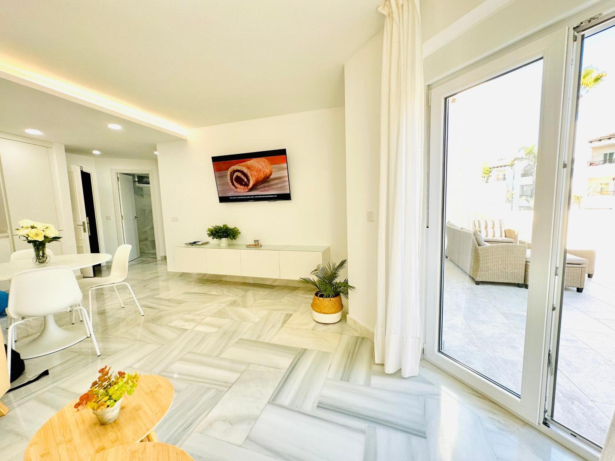 Apartamento, Paradise Sun Beach In Marina Беналмадена Екстериор снимка