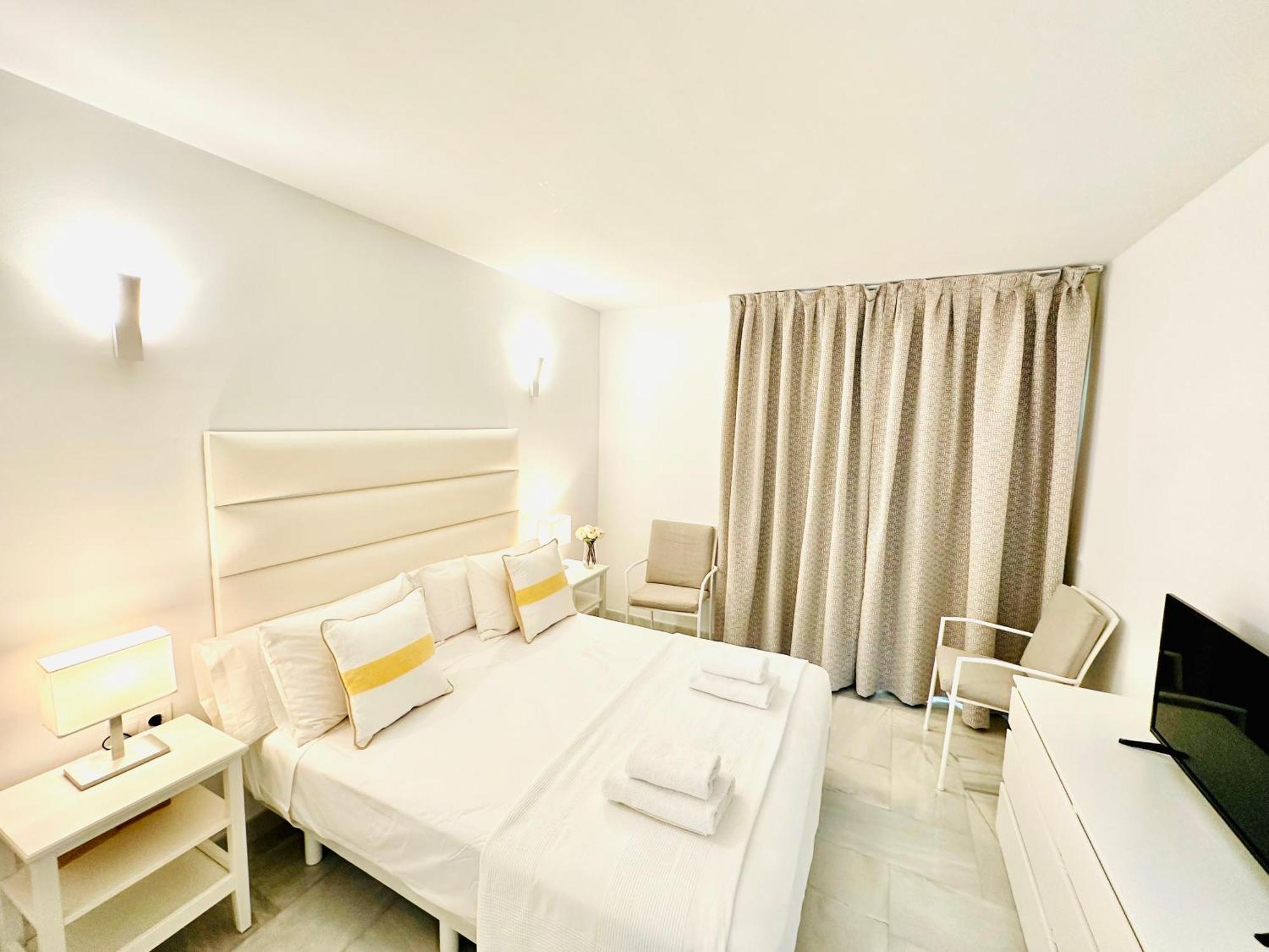Apartamento, Paradise Sun Beach In Marina Беналмадена Екстериор снимка