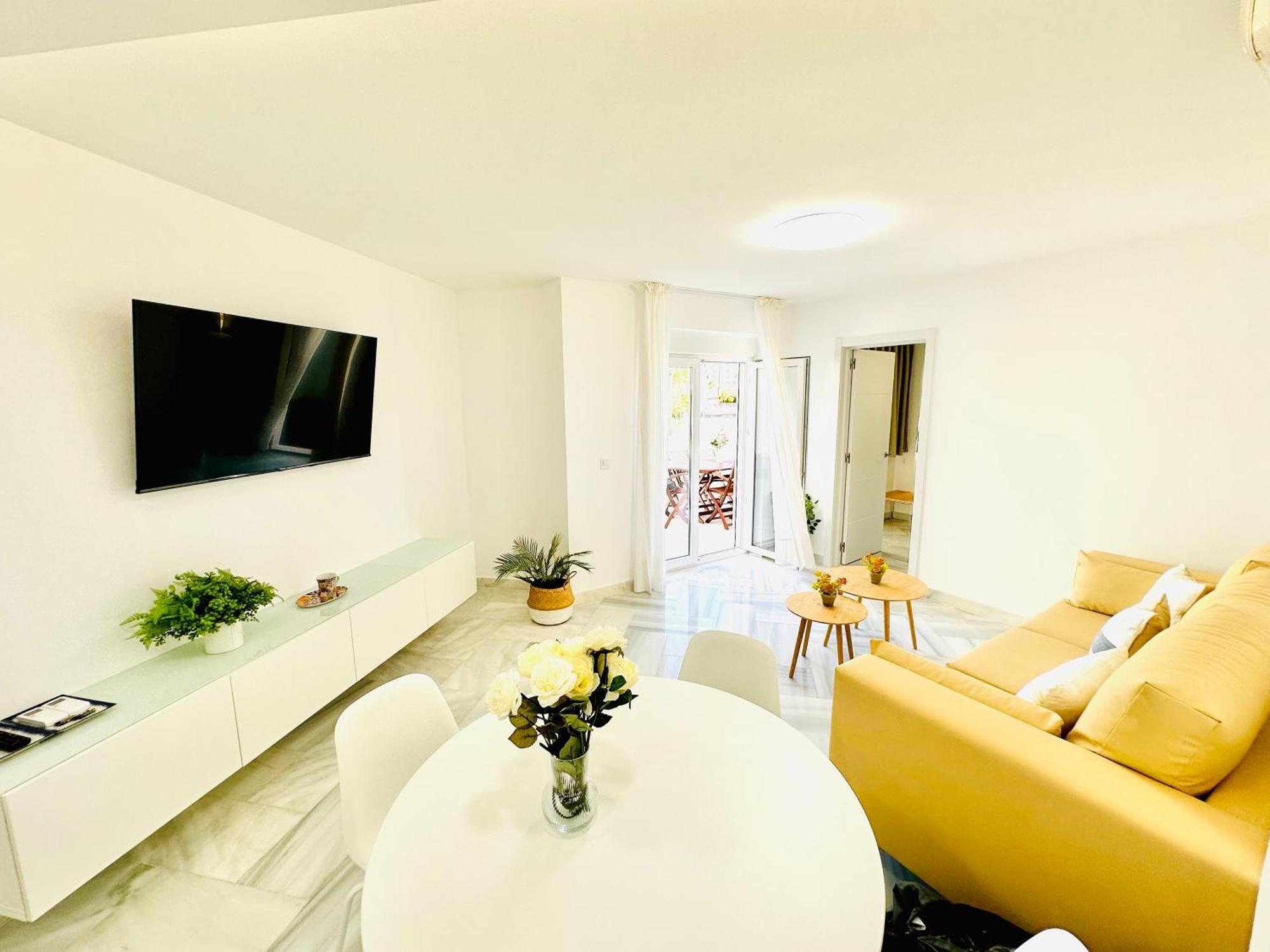 Apartamento, Paradise Sun Beach In Marina Беналмадена Екстериор снимка