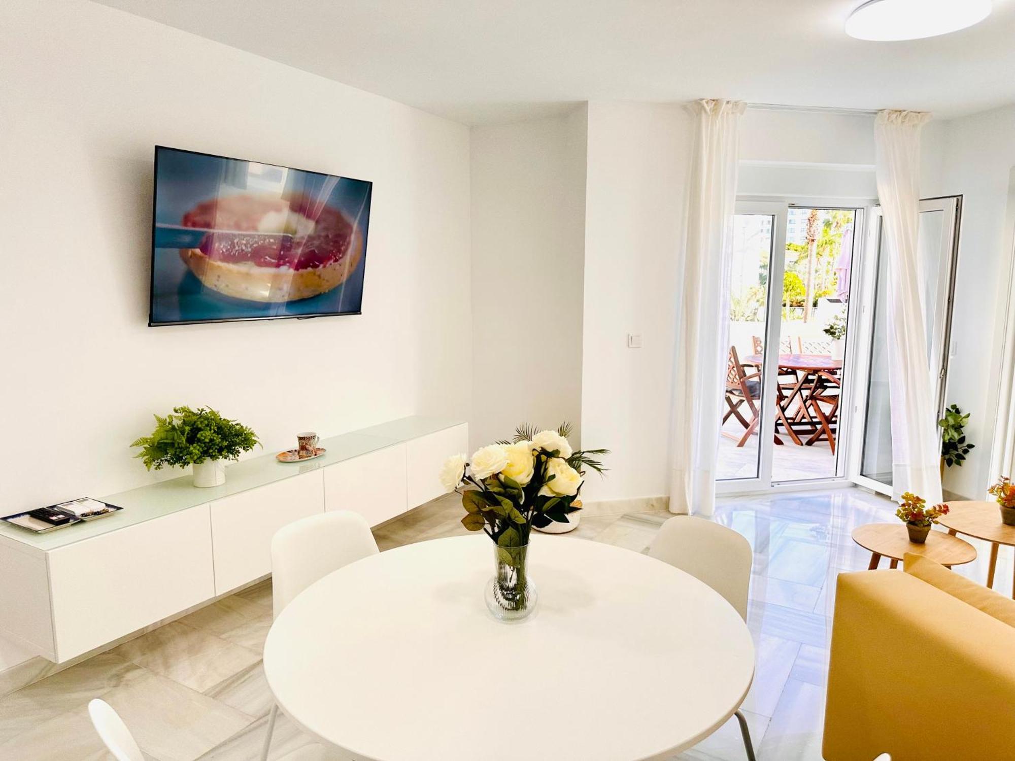 Apartamento, Paradise Sun Beach In Marina Беналмадена Екстериор снимка